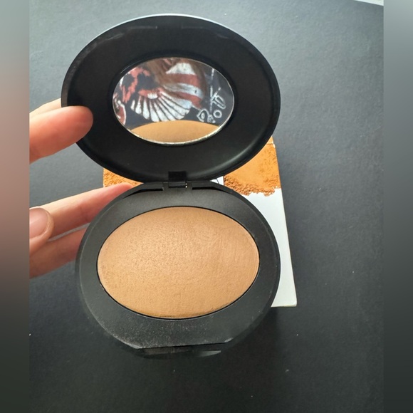 Laura Geller BAKED ELEMENTS Foundation, Deep .19 oz - Picture 10 of 10